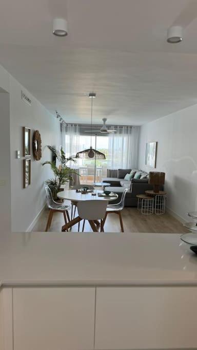 Con Vistas Al Mar En Playa Granada Appartement